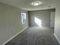 3901 Oneal St photo'