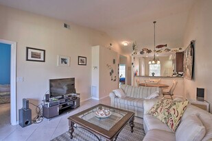 5293 Dixie Dr, Unit SI FL2-ID1546039P in Naples, FL - Building Photo