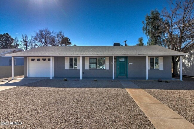 property at 557 W Toledo St