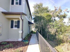 5743 Hawks Town Wy in Fish Hawk, FL - Building Photo - Building Photo