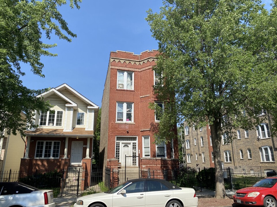 1650 S Saint Louis Ave in Chicago, IL - Building Photo