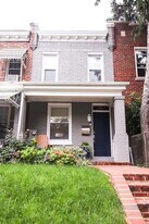 244 16th St SE in Washington, DC - Building Photo