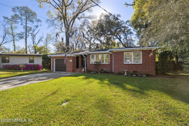 1007 Brierfield Dr in Jacksonville, FL - Building Photo - Building Photo