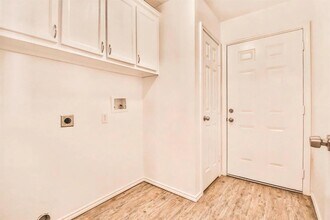 5710 Grinnell St in Lubbock, TX - Building Photo - Building Photo