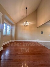 2065 Hoen Ave in Santa Rosa, CA - Building Photo - Building Photo