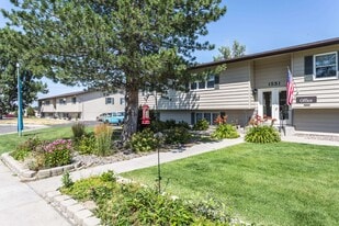 Castlerock Apartment Homes