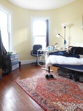 43 Parker Hill Ave, Unit 3 in Boston, MA - Foto de edificio - Building Photo