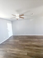 1707 Spring Rose Cir, Unit D in Killeen, TX - Building Photo - Building Photo