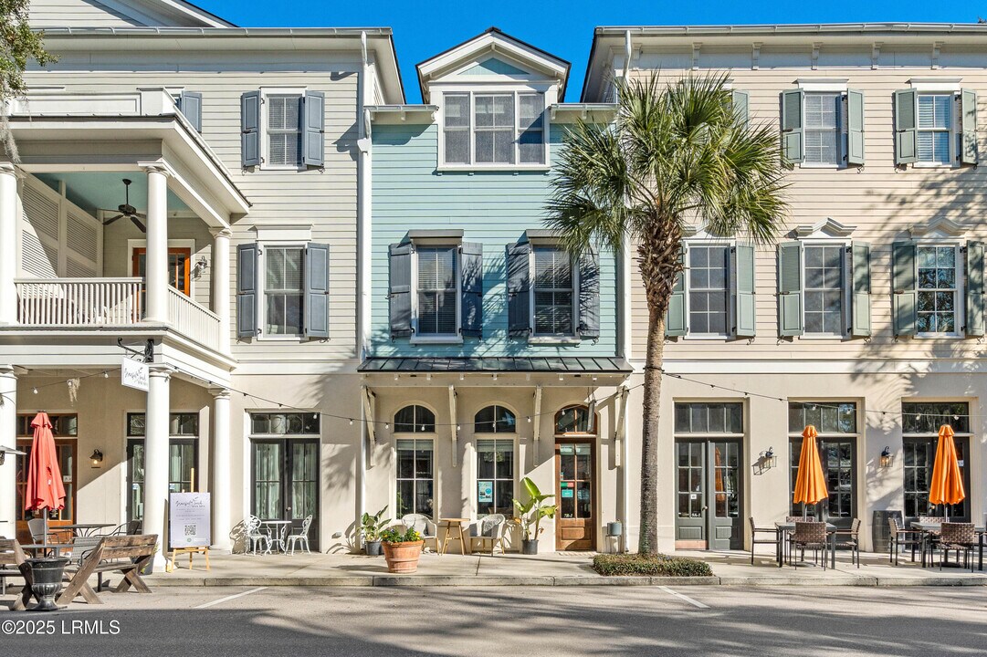 7 Market in Beaufort, SC - Building Photo