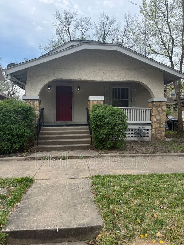 property at 1717 SW 15th St