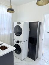 310 SUMMIT Ave in Jersey City, NJ - Building Photo - Building Photo