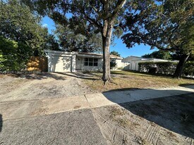 2421 N 57th Terrace in Hollywood, FL - Building Photo