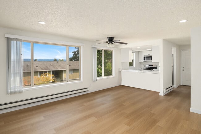 property at 717 Hawthorne St