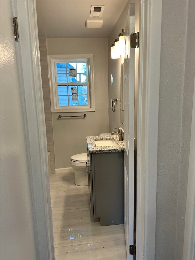 3601 Omohundro Ave, Unit 3 in Norfolk, VA - Building Photo - Building Photo