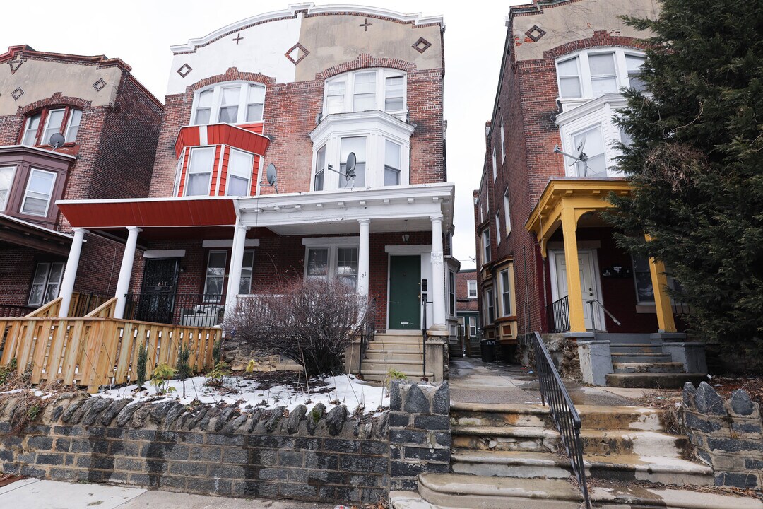 141 Manheim St. Photo