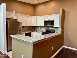 26 Players Cir in Tinton Falls, NJ - Building Photo - Building Photo