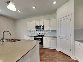 14515 Cedar Mill Dr in Bradenton, FL - Building Photo - Building Photo