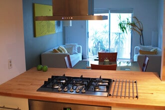 1615 Meridian Ave, Unit 204 in Miami Beach, FL - Building Photo - Building Photo