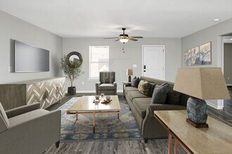 560 Woodland Cir in Odenville, AL - Building Photo - Building Photo