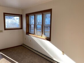 1729 N High Point Rd, Unit 9 in Middleton, WI - Building Photo - Building Photo
