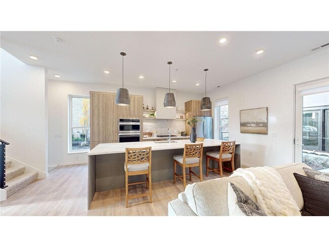 property at 4 West Dr