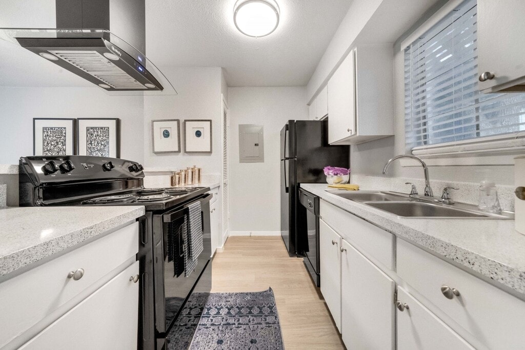 Hendrix Apartments Arlington, TX Apartments