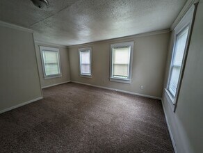 8218 Fayette St in Kansas City, KS - Building Photo - Building Photo
