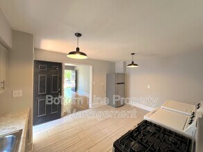 1943 Wilmore Dr in Charlotte, NC - Building Photo - Building Photo