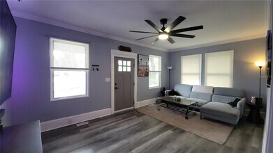 135 S Stone St in DeLand, FL - Foto de edificio - Building Photo