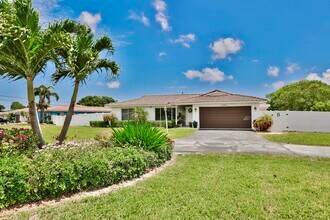 4000 NW 3rd Ave in Boca Raton, FL - Building Photo - Building Photo