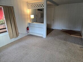 308 Maple St in Bingen, WA - Building Photo - Building Photo