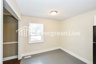 4022 Sewall Dr SW in Huntsville, AL - Building Photo - Building Photo