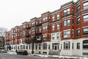 148 Hemenway St, Unit 19 in Boston, MA - Building Photo