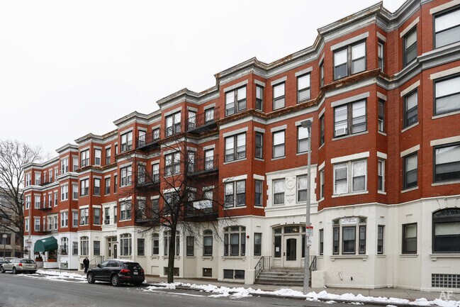 148 Hemenway St, Unit 19 in Boston, MA - Foto de edificio