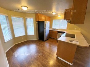 10304 109th St Ct SW in Lakewood, WA - Foto de edificio - Building Photo