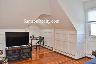 351 Thayer St, Unit 3 in Providence, RI - Building Photo - Building Photo