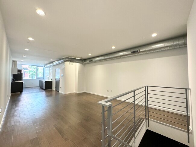 1441 N 7th St, Unit 1 in Philadelphia, PA - Building Photo - Building Photo