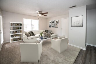 Park Hills Apartments in Cleveland, TN - Foto de edificio - Building Photo
