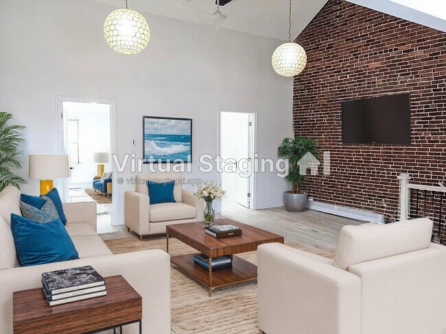 89 Main St, Unit 3