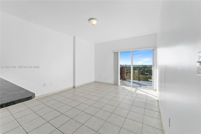 3410 Coral Way, Unit 706 in Miami, FL - Building Photo - Building Photo