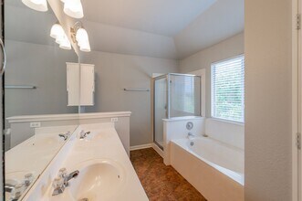 1202 Still Meadow Dr in Leander, TX - Building Photo - Building Photo