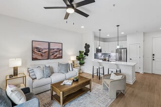 Instrata Upper Kirby in Houston, TX - Building Photo - Building Photo