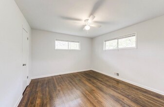 2629 Acadia St-Unit -Unit 2 in Atlanta, GA - Building Photo - Building Photo