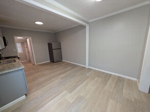 2423 Ave C in Beaumont, TX - Building Photo - Building Photo