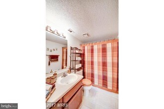 1504 Lincoln Way-Unit -201 in McLean, VA - Building Photo - Building Photo