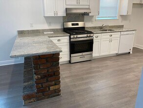6050-6050 Hayne Blvd in New Orleans, LA - Building Photo - Building Photo