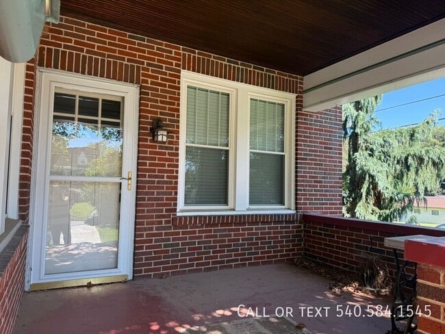 property at 1901 Avon Rd SW