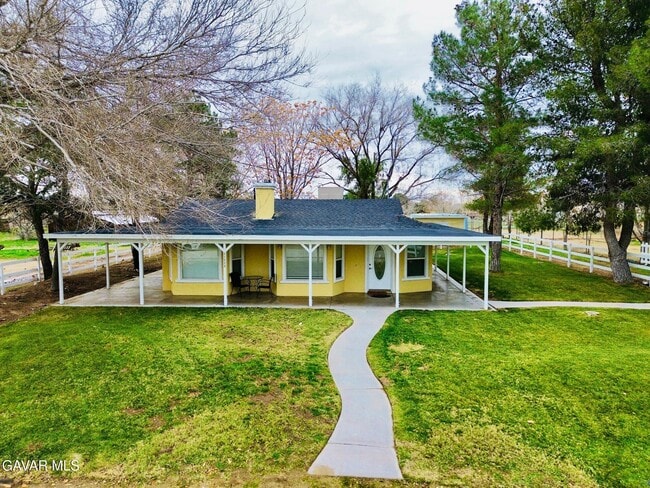 41024 16th St W in Palmdale, CA - Building Photo - Building Photo