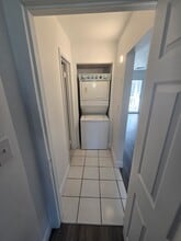 Chateau Apartments in Burlington, NJ - Building Photo - Building Photo
