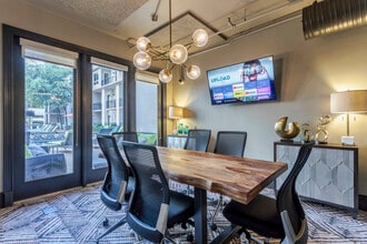 Griffis Uptown in Dallas, TX - Building Photo - Interior Photo